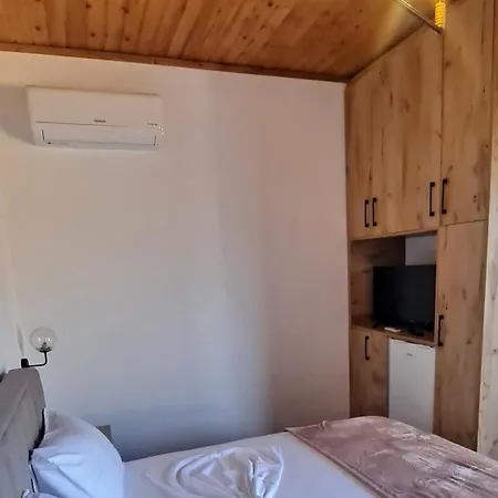 Nakaj * Gjirokastër